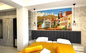 7 Baits Hotel